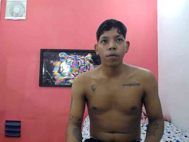 latinosninfomanos