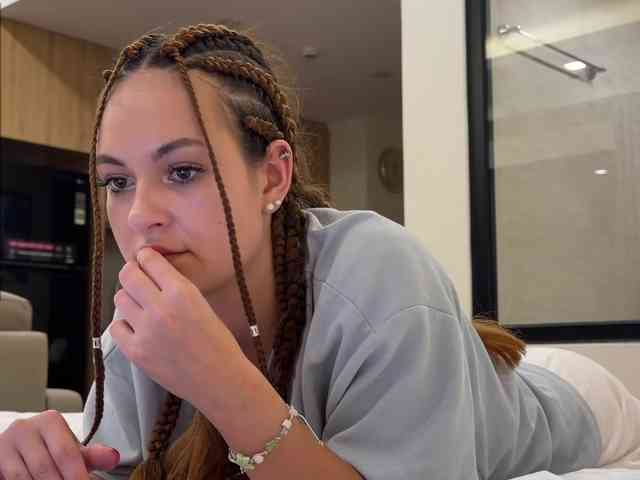 -realvibeMi- webcam