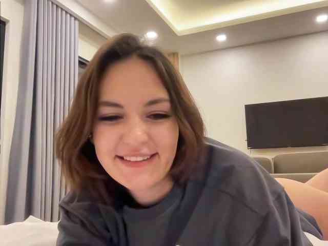 -realvibeMi- webcam