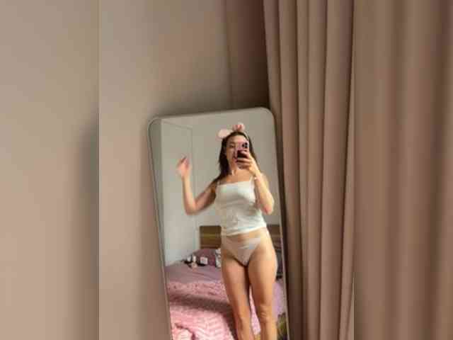 mmilaniiiaa webcam