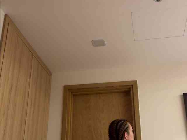 -realvibeMi- webcam