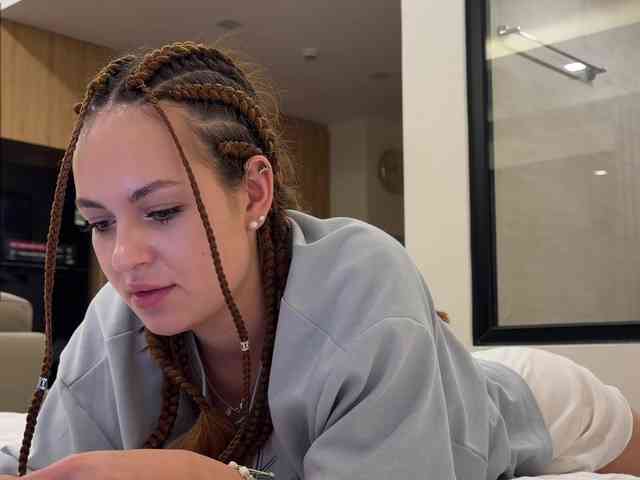 -realvibeMi- webcam