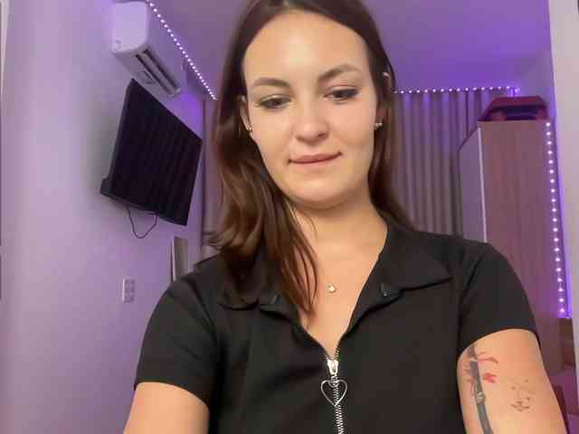 mmilaniiiaa webcam