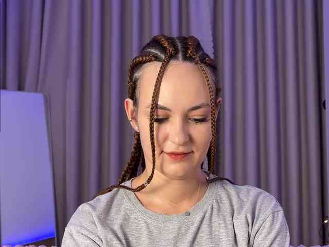 Mmilaniiiaa - Girl 