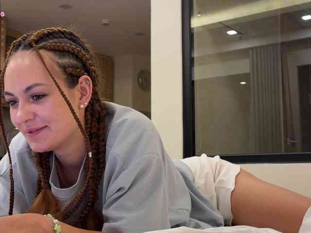 -realvibeMi- webcam