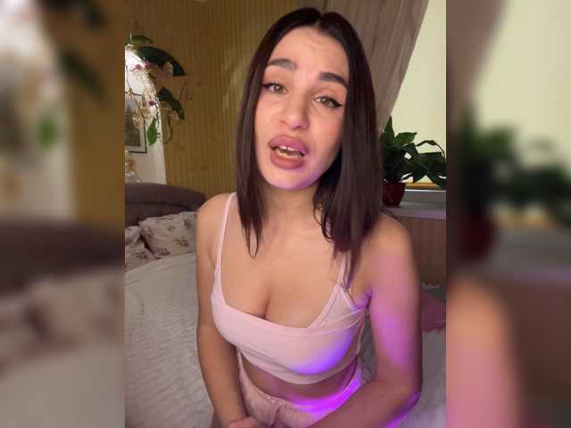 BabyPeach live cam on BongaCams