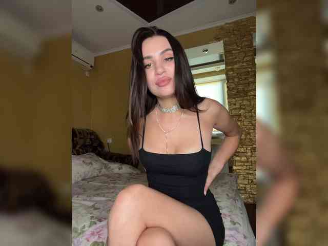 BabyPeach webcam