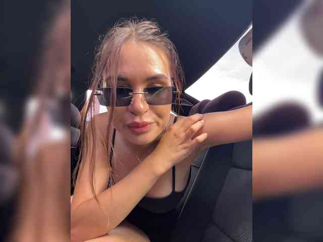 BabyPeach Sex Cam Show