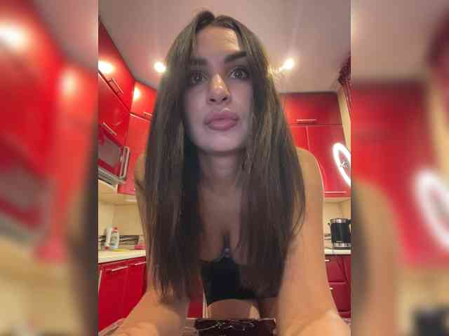 BabyPeach webcam