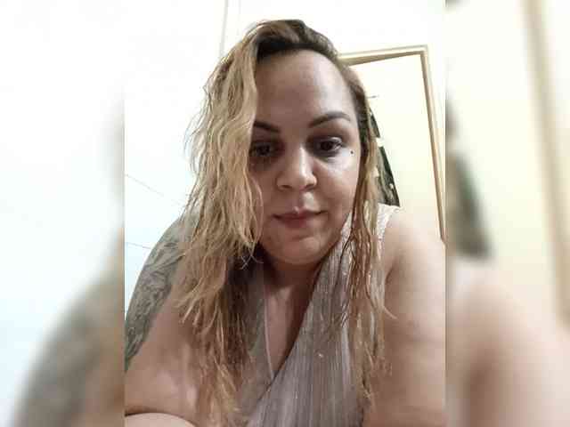 Model: mellybbw