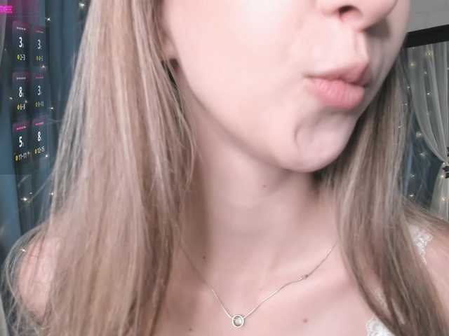 starfromsky live cam on BongaCams