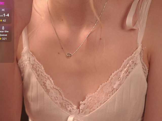 starfromsky live cam on BongaCams