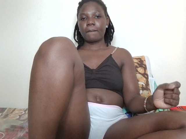 Ebonysweetcandy live cam on BongaCams