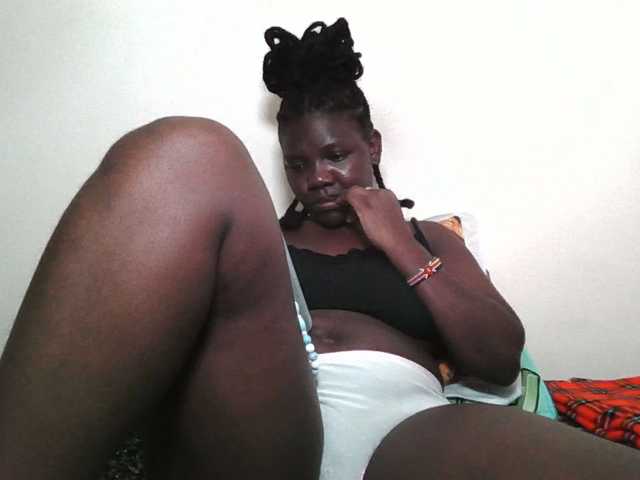 Ebonysweetcandy live cam on BongaCams