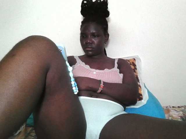 Ebonysweetcandy live cam on BongaCams