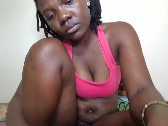 Ebonysweetcandy live cam on BongaCams