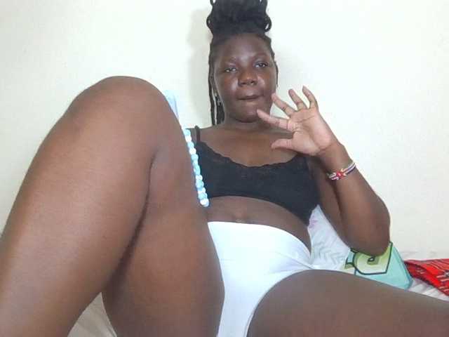Ebonysweetcandy live cam on BongaCams