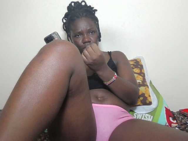 Ebonysweetcandy live cam on BongaCams