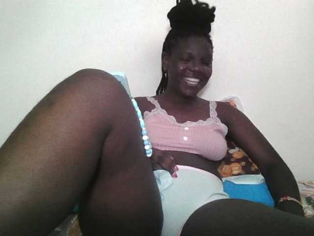 Ebonysweetcandy live cam on BongaCams