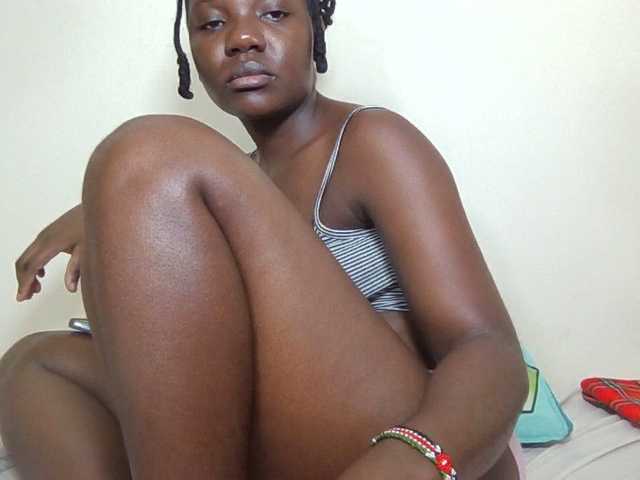Ebonysweetcandy live cam on BongaCams