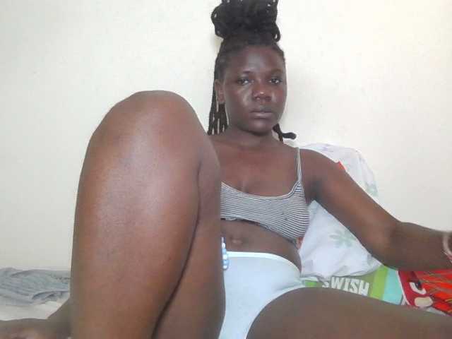 Ebonysweetcandy, en vivo ahora en BongaCams