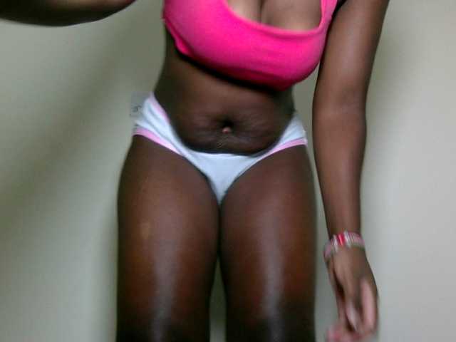 Ebonysweetcandy live cam on BongaCams