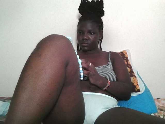 Ebonysweetcandy live cam on BongaCams