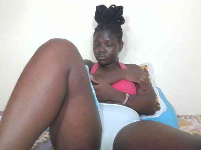 Ebonysweetcandy webcam