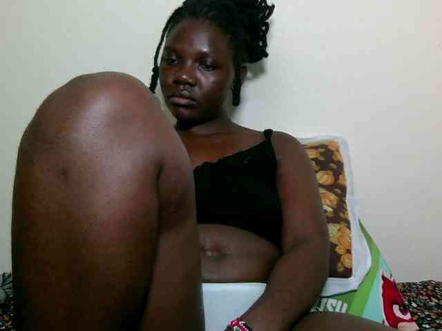 Ebonysweetcandy webcam