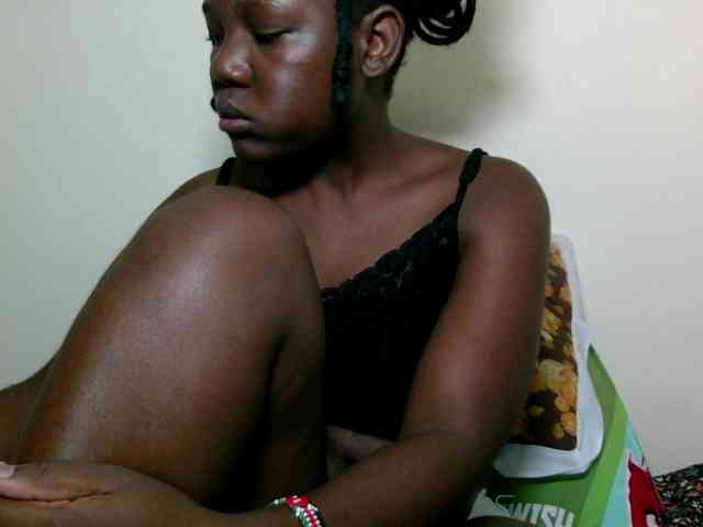 Ebonysweetcandy webcam