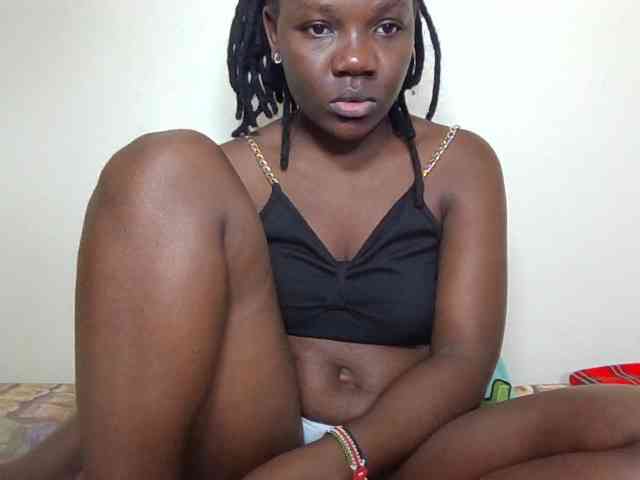 Ebonysweetcandy webcam
