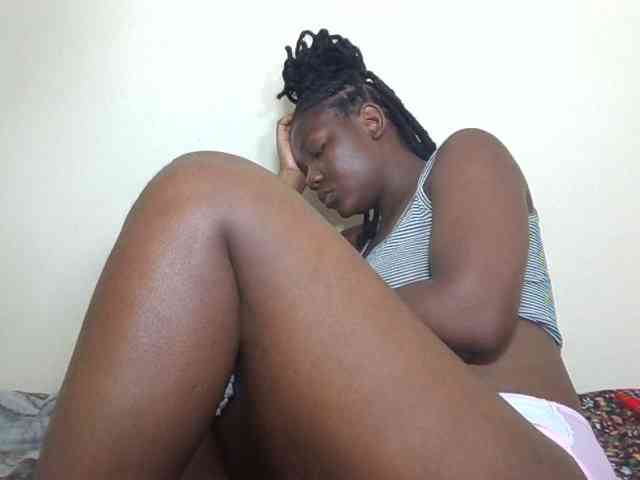 Ebonysweetcandy webcam