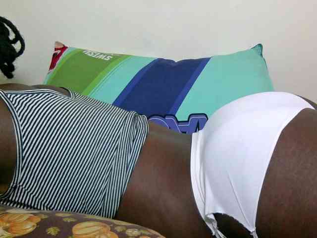Ebonysweetcandy webcam