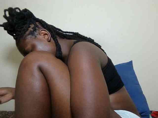 Ebonysweetcandy webcam