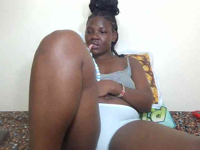 Ebonysweetcandy webcam