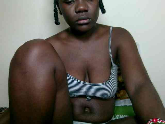Ebonysweetcandy webcam