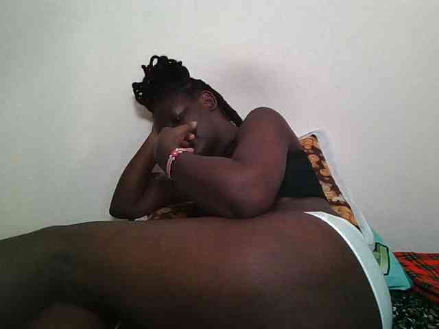 Ebonysweetcandy webcam
