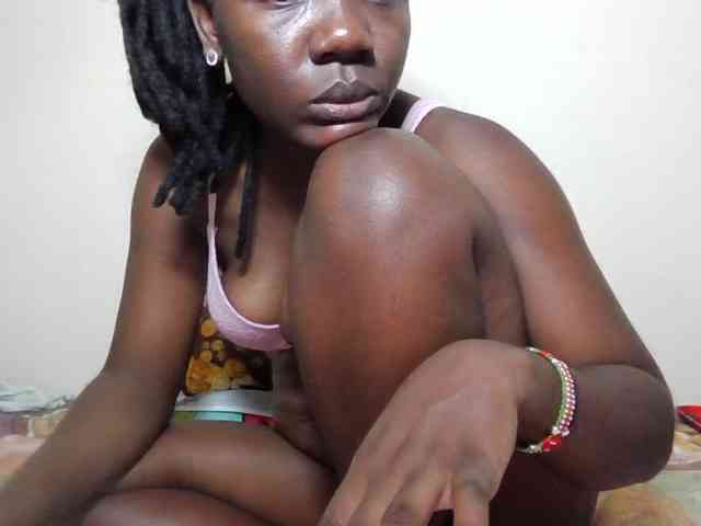 Ebonysweetcandy webcam