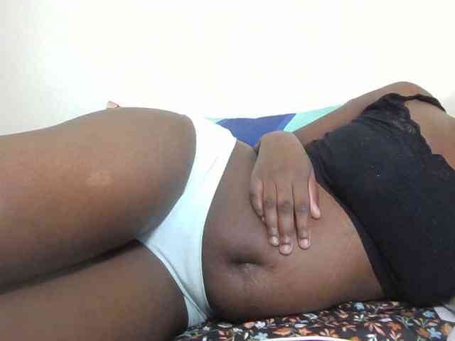 Ebonysweetcandy webcam