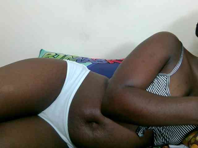 Ebonysweetcandy webcam