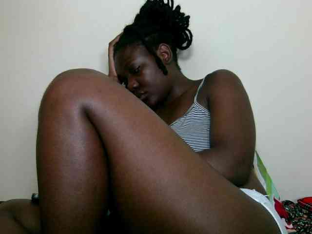 Ebonysweetcandy webcam