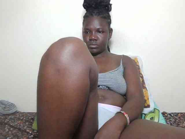 Ebonysweetcandy webcam