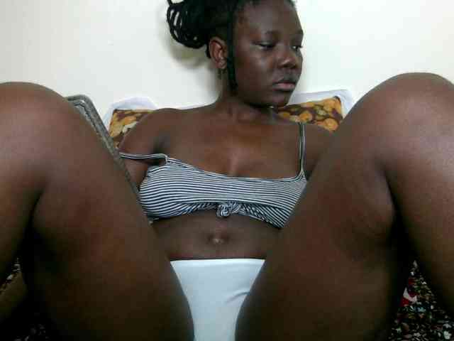 Ebonysweetcandy webcam
