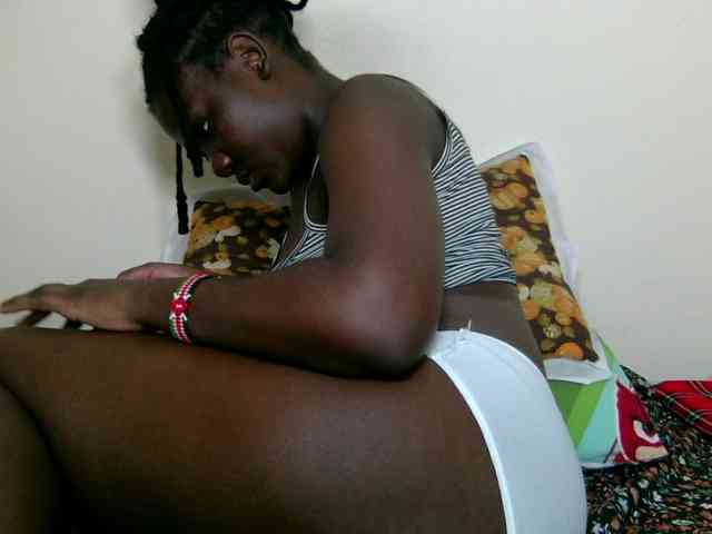 Ebonysweetcandy webcam