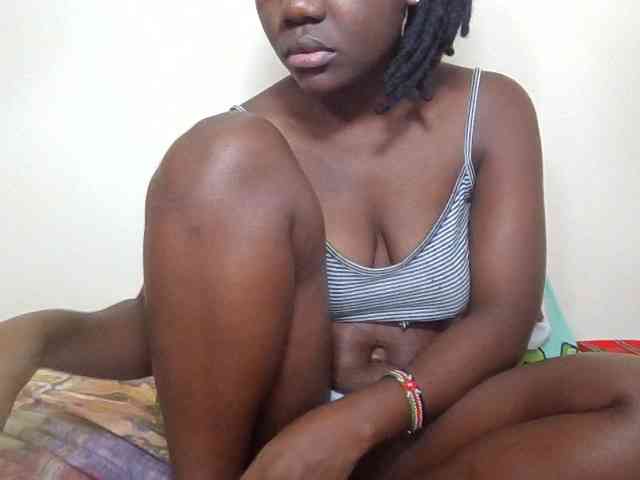 Ebonysweetcandy webcam