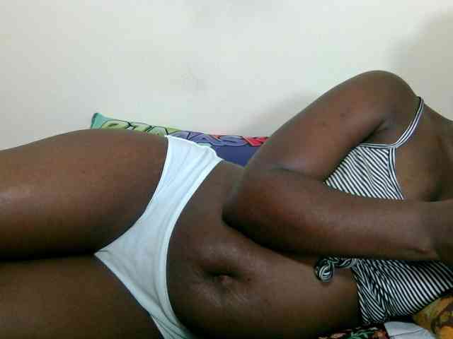 Ebonysweetcandy webcam