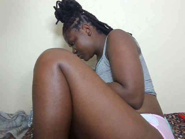 Ebonysweetcandy webcam