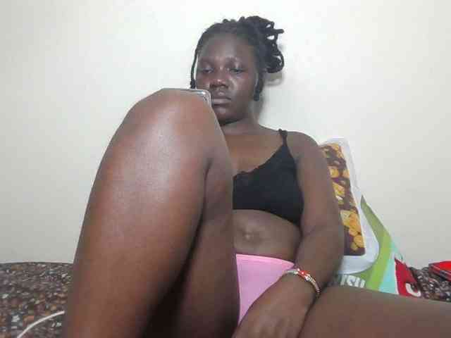 Ebonysweetcandy webcam