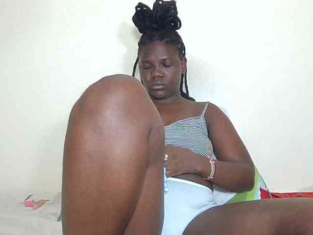 Ebonysweetcandy webcam