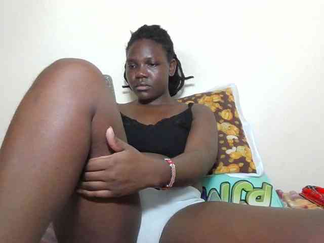 Ebonysweetcandy webcam